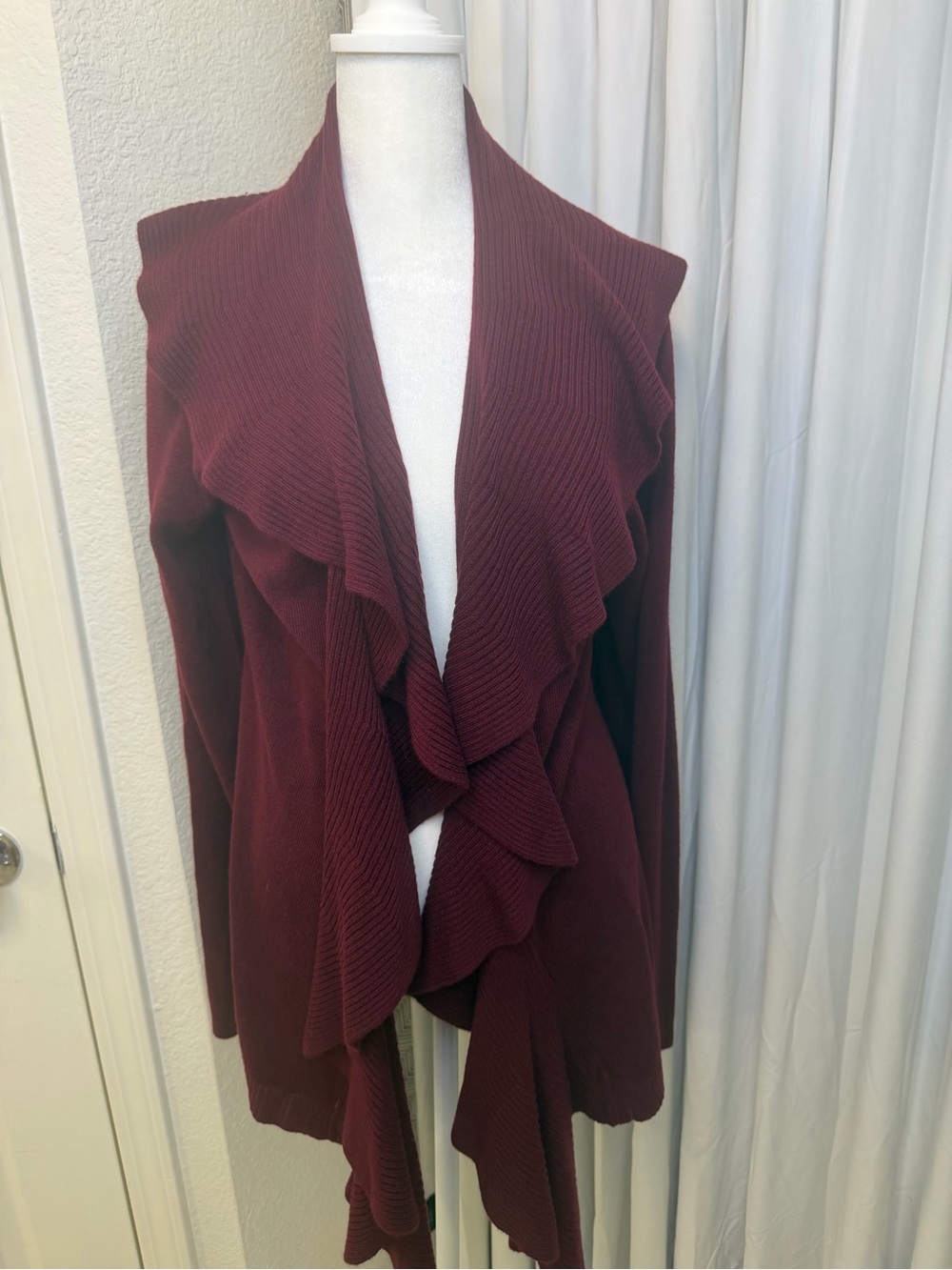 Karen Scott Burgundy Ruffle Front Cardigan Sweater Large Maroon Open Drape EUC
